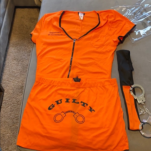 Inmate Halloween costume - Picture 2 of 2